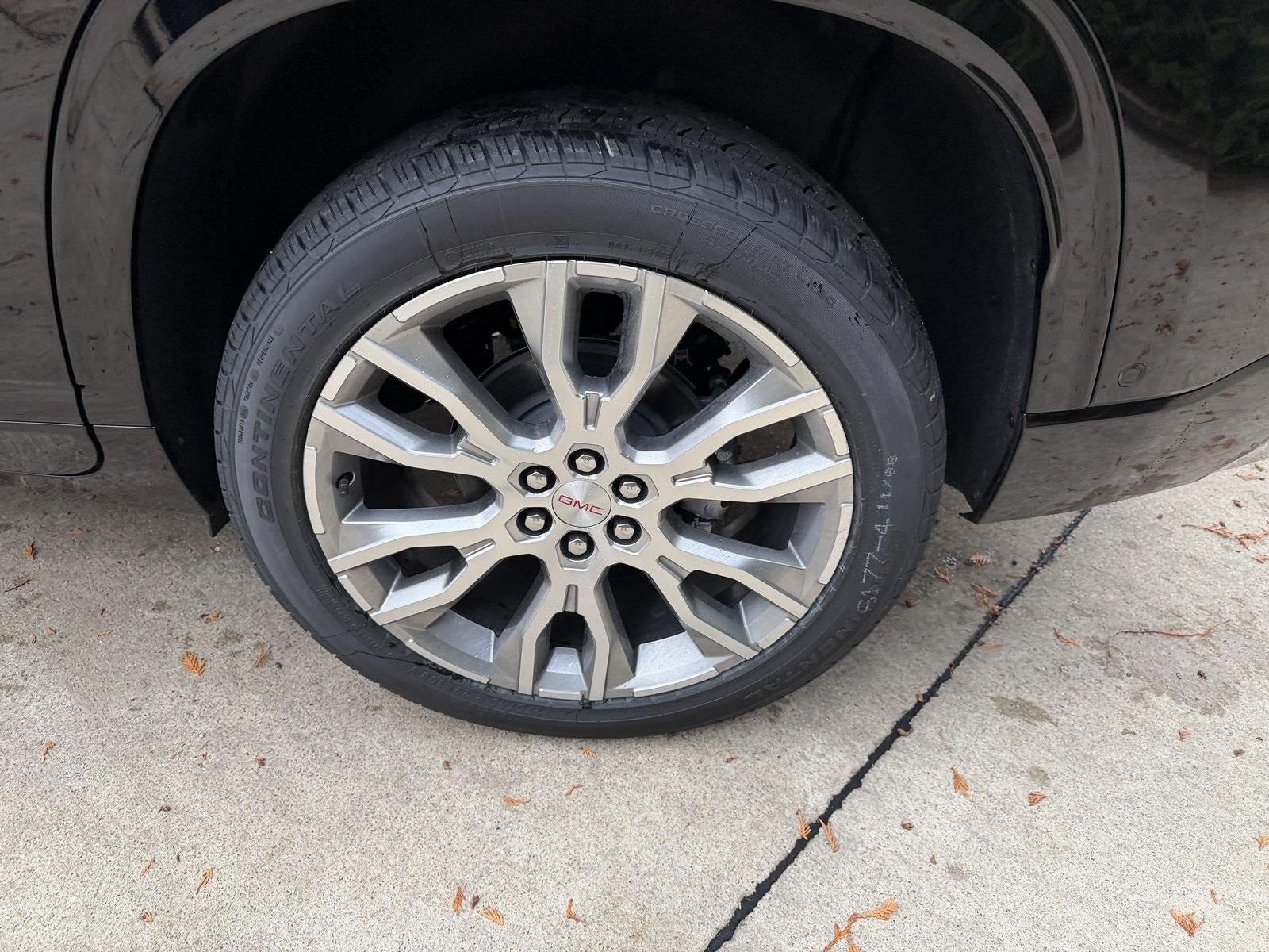 2026 GMC Acadia AWD Denali