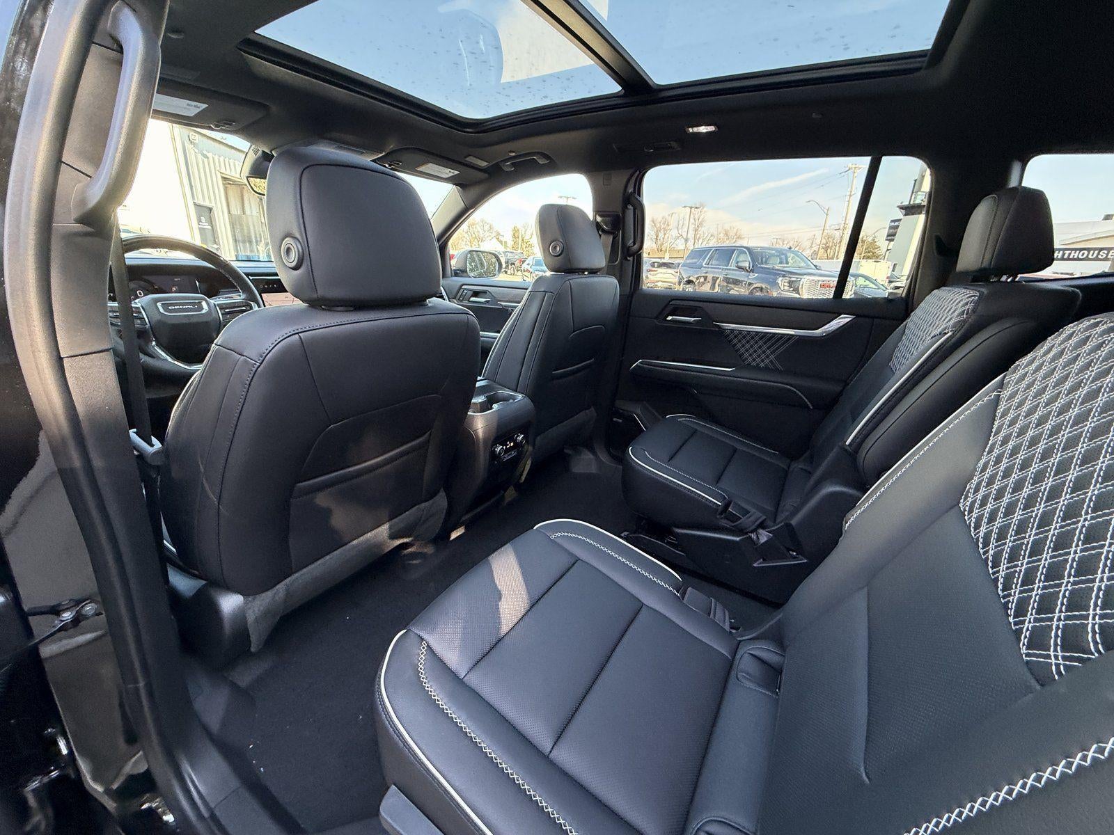 2026 GMC Acadia AWD Denali