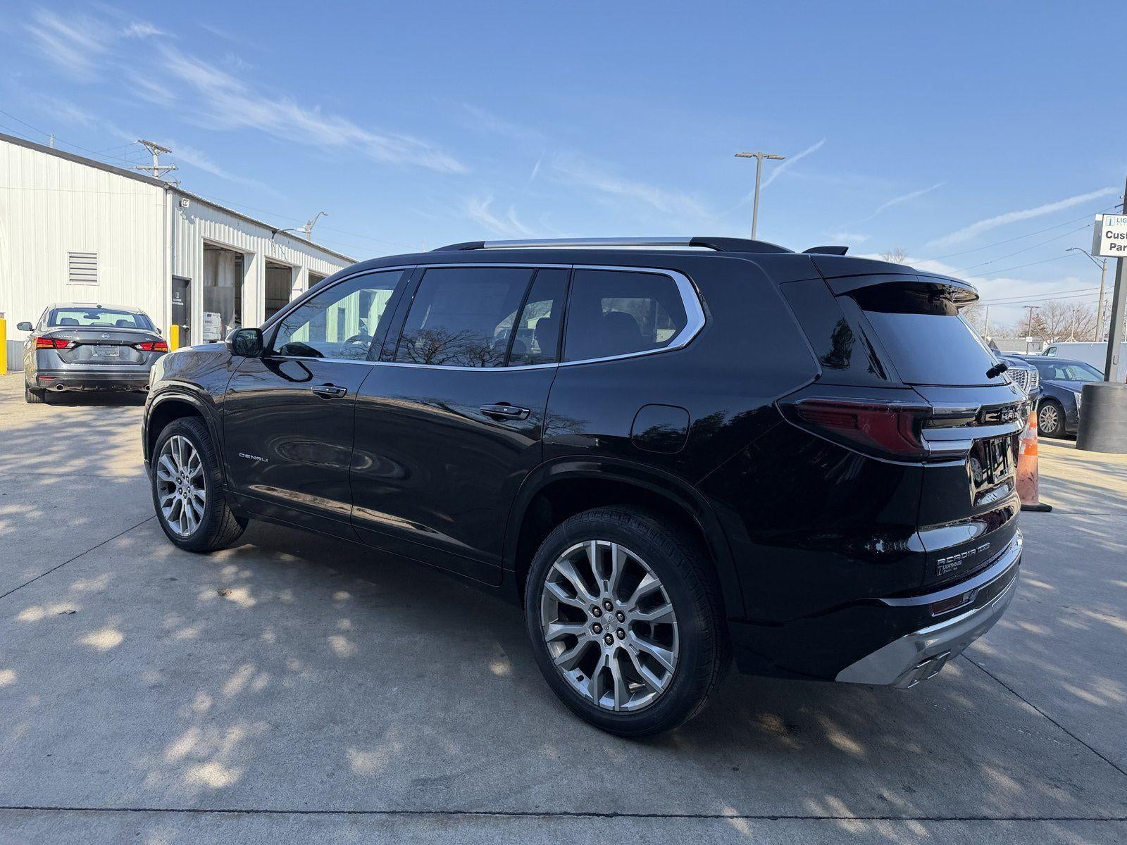 2026 GMC Acadia AWD Denali