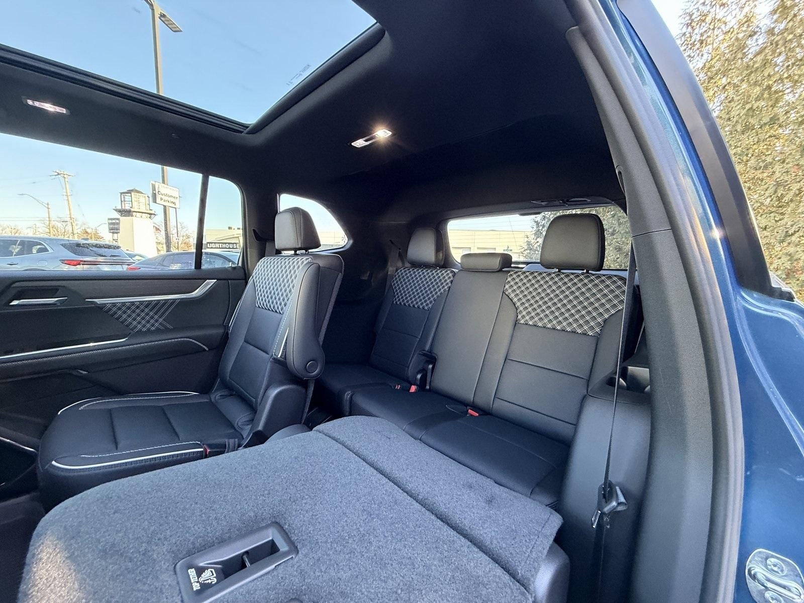 2026 GMC Acadia AWD Denali