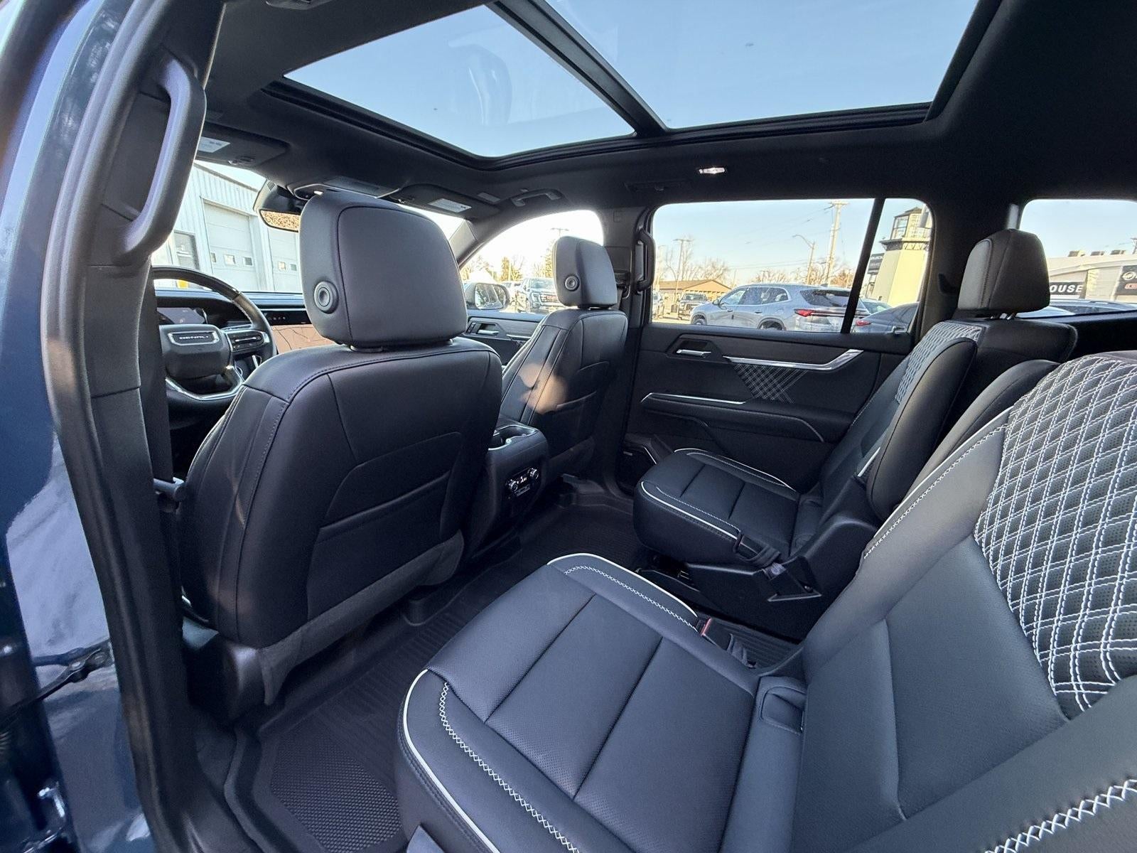 2026 GMC Acadia AWD Denali