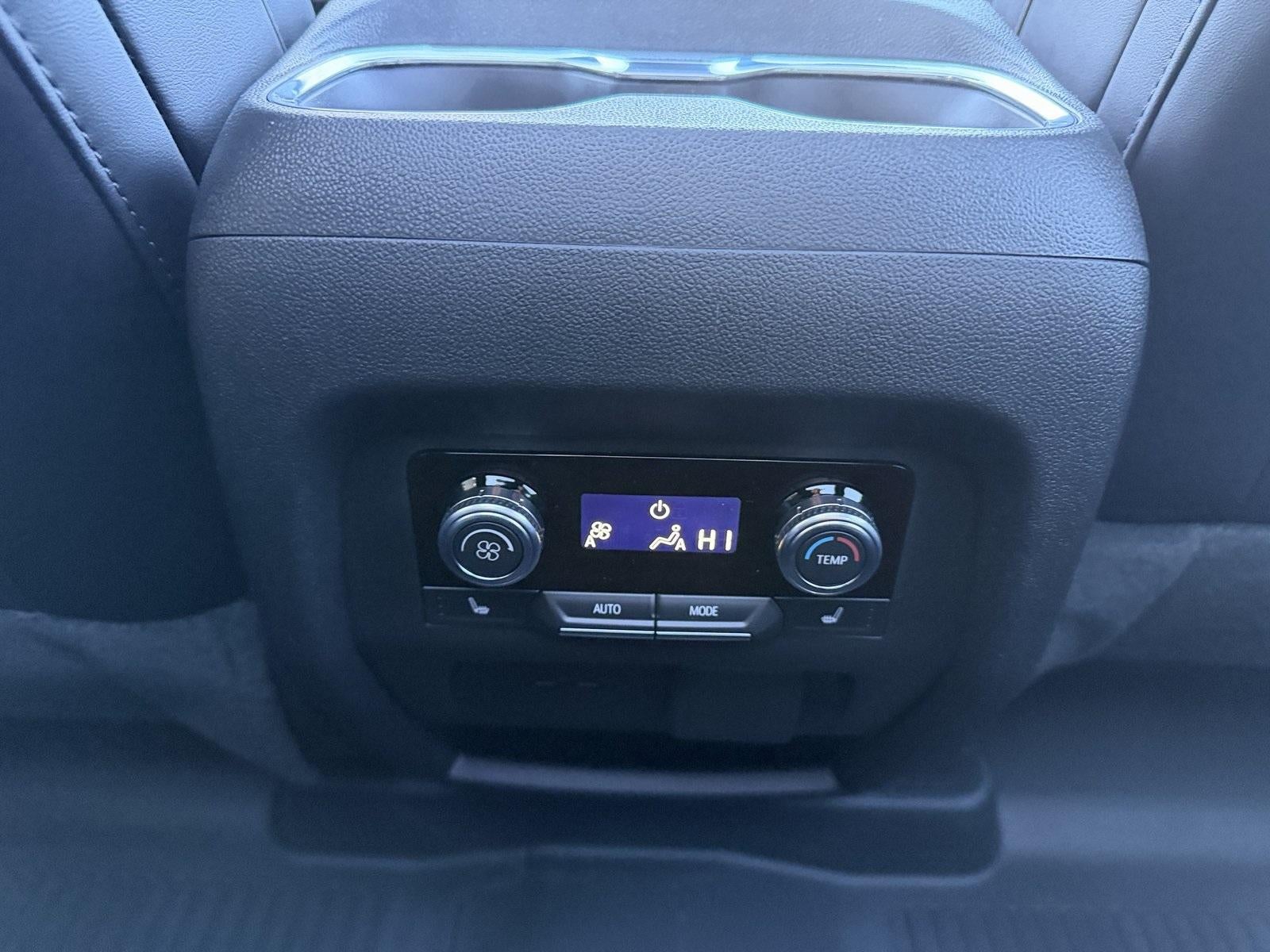 2026 GMC Acadia AWD Denali