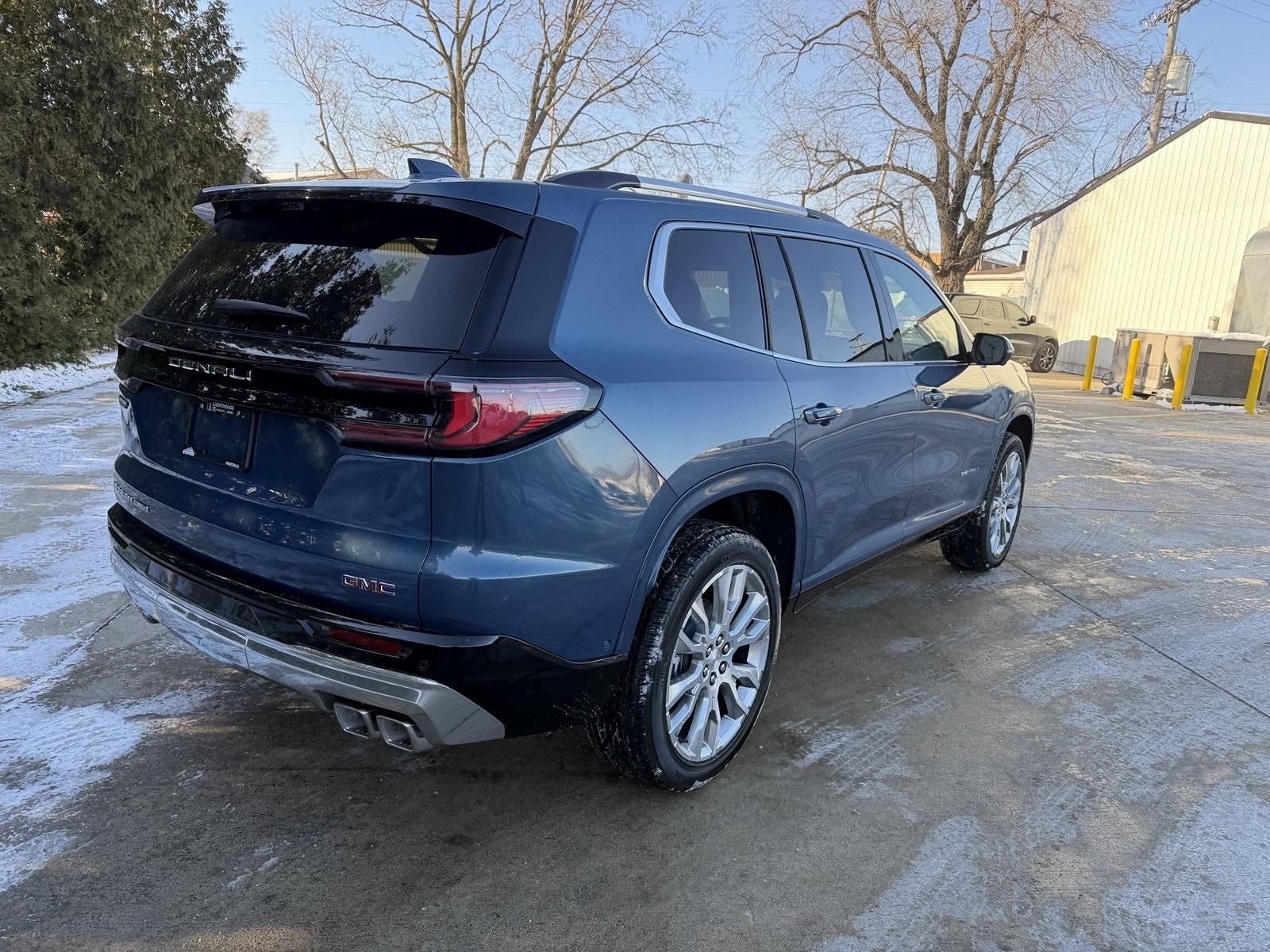 2026 GMC Acadia AWD Denali