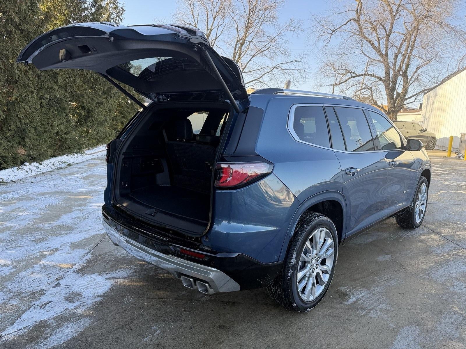 2026 GMC Acadia AWD Denali