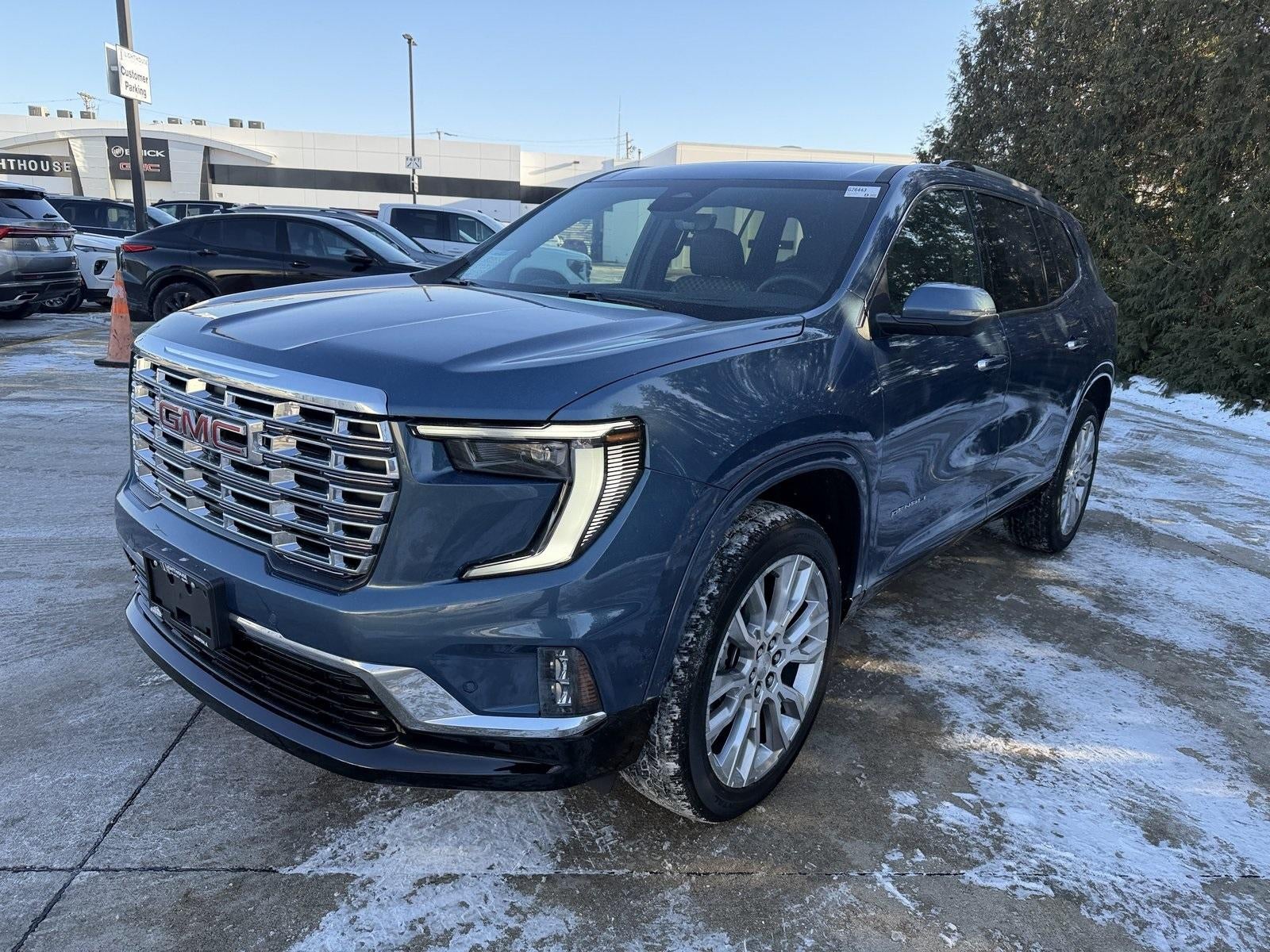 2026 GMC Acadia AWD Denali