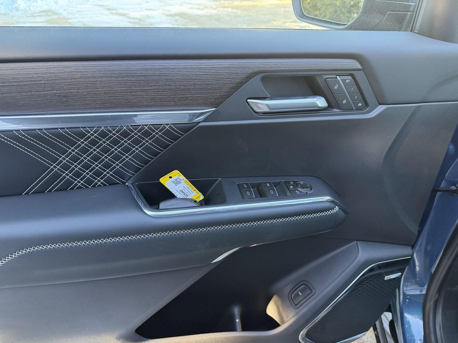 2026 GMC Acadia AWD Denali