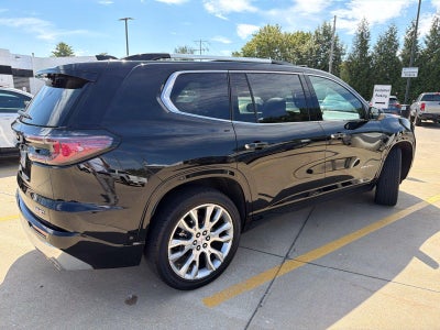2024 GMC Acadia Denali