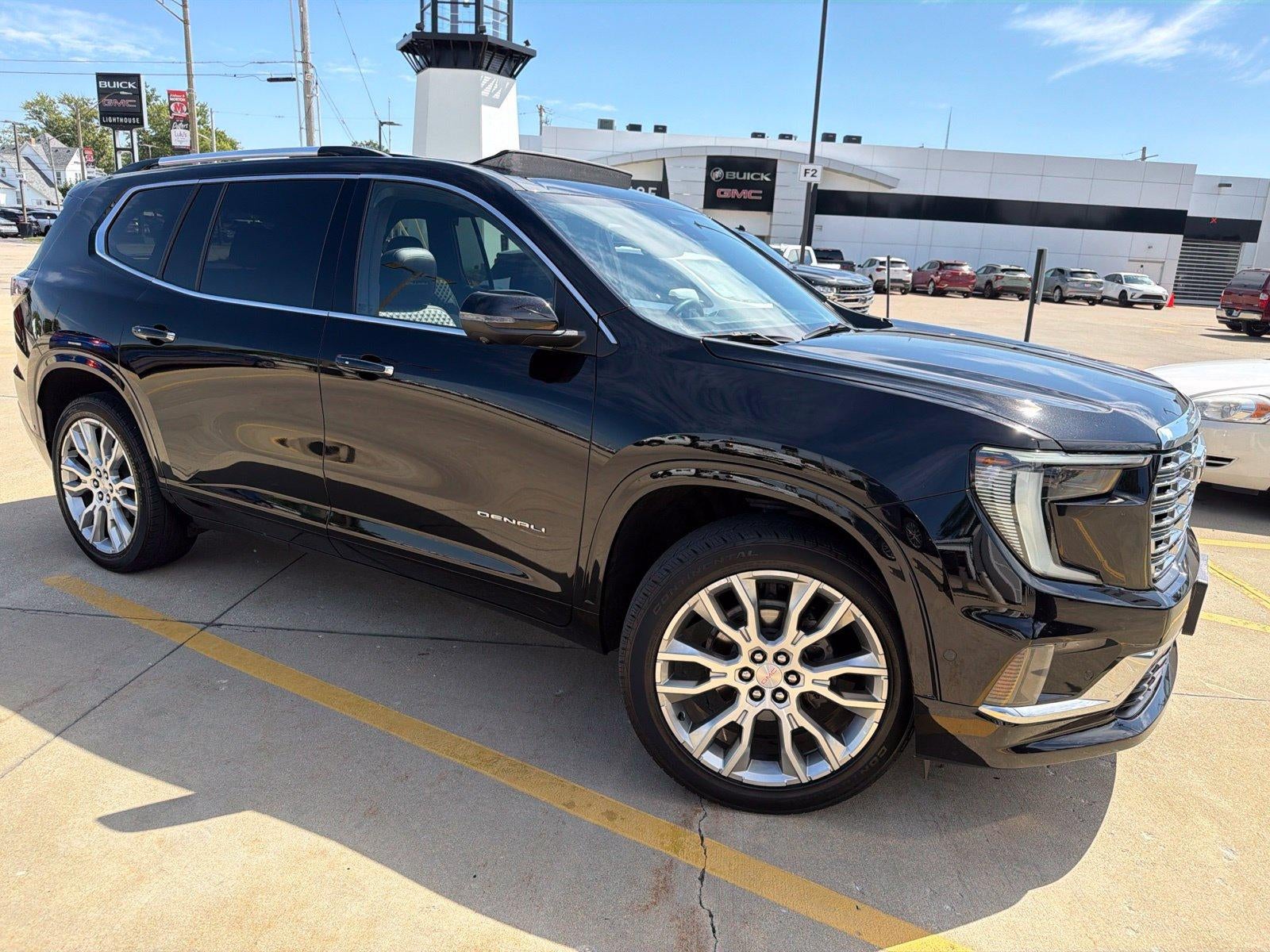 2024 GMC Acadia Denali