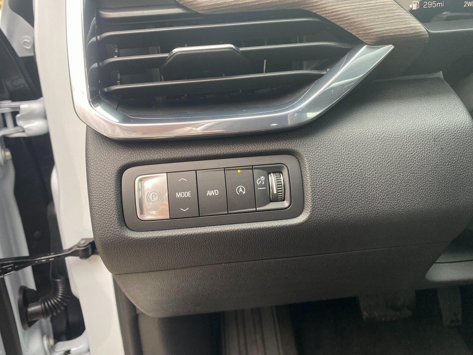 2026 GMC Acadia AWD Denali