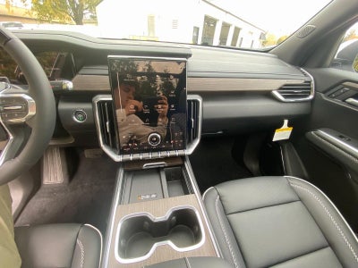 2026 GMC Acadia AWD Denali