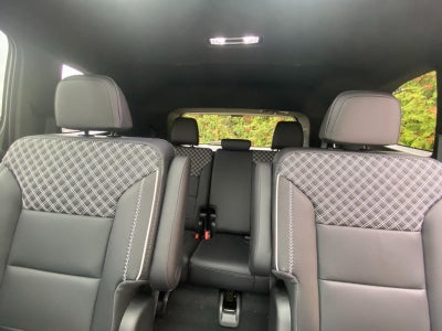 2026 GMC Acadia AWD Denali