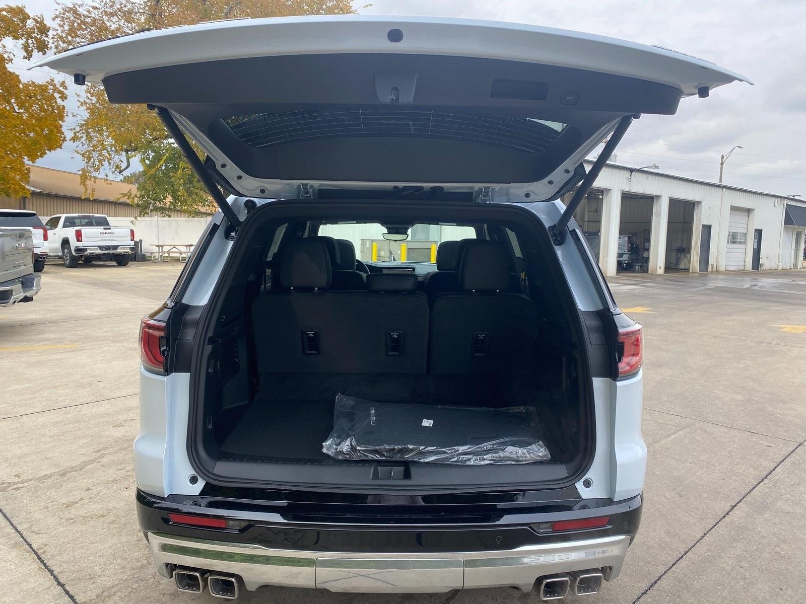 2026 GMC Acadia AWD Denali