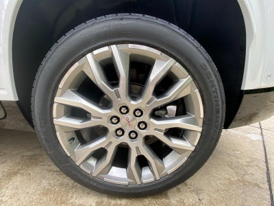 2026 GMC Acadia AWD Denali