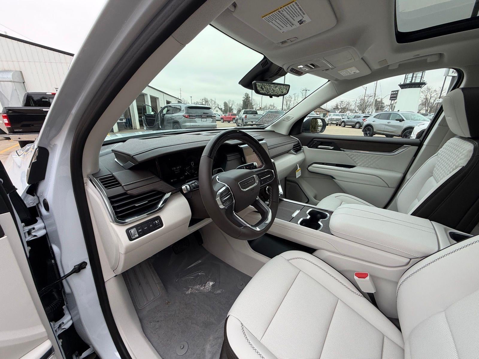 2026 GMC Acadia AWD Denali