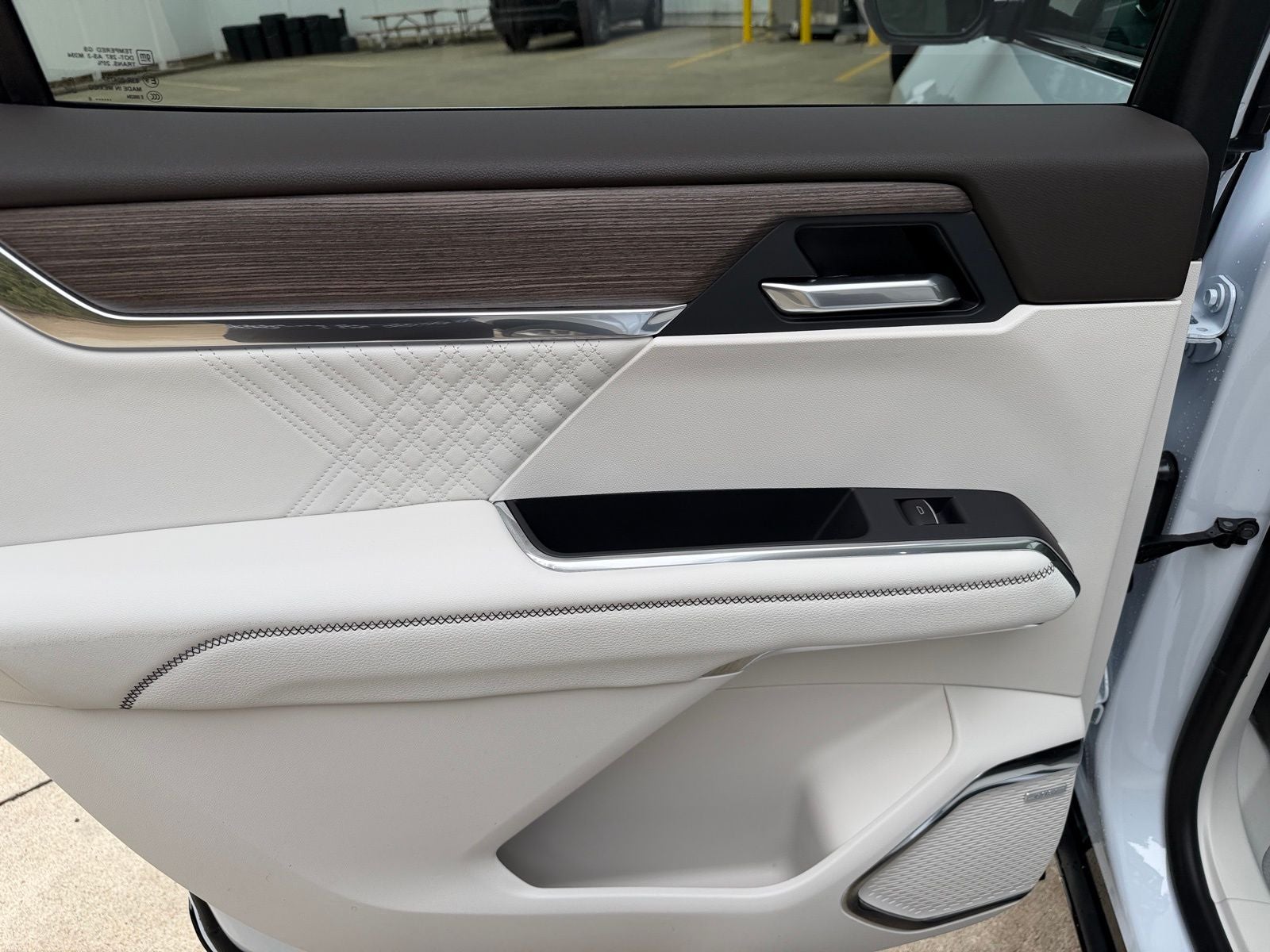 2026 GMC Acadia AWD Denali