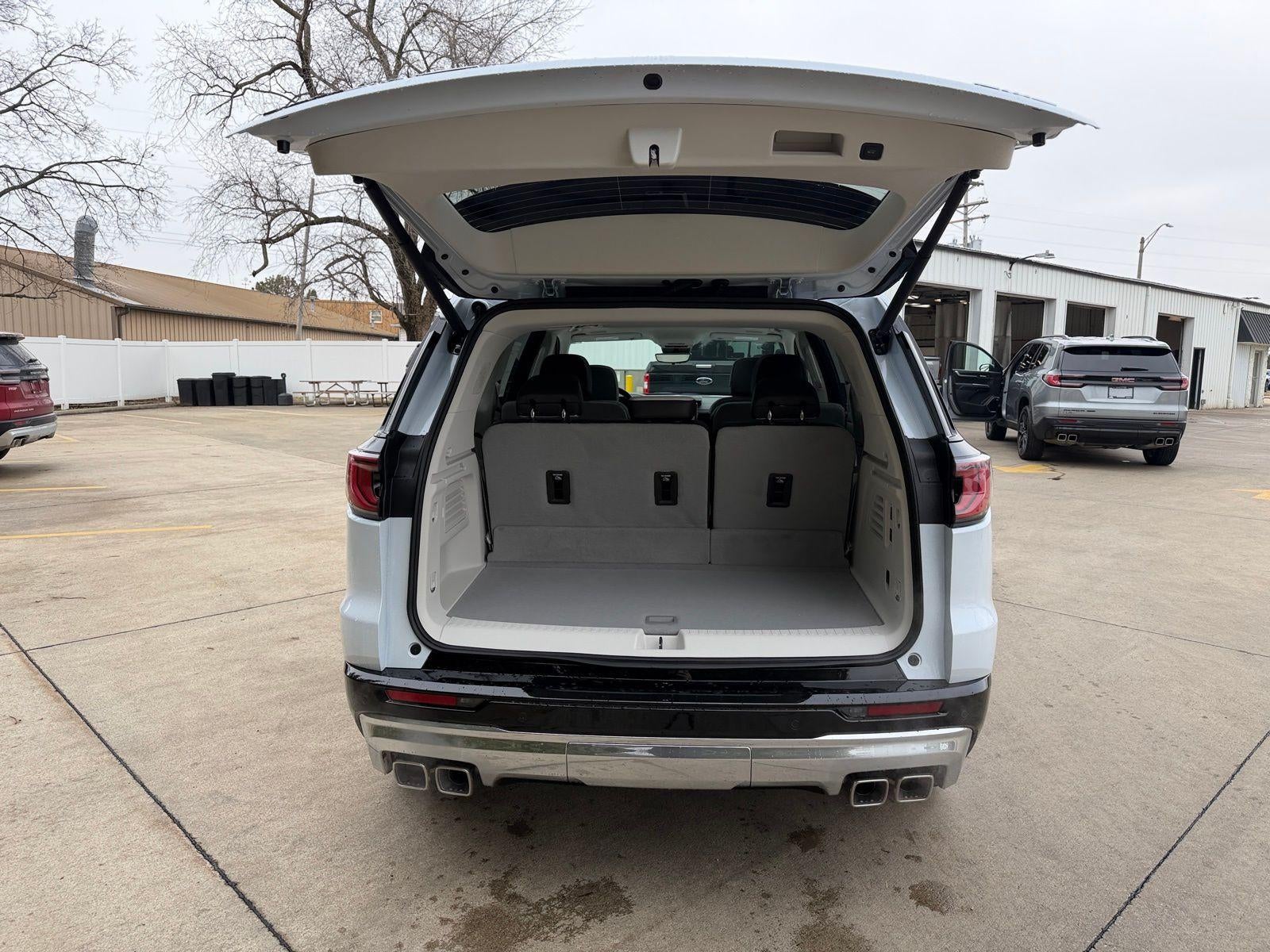 2026 GMC Acadia AWD Denali