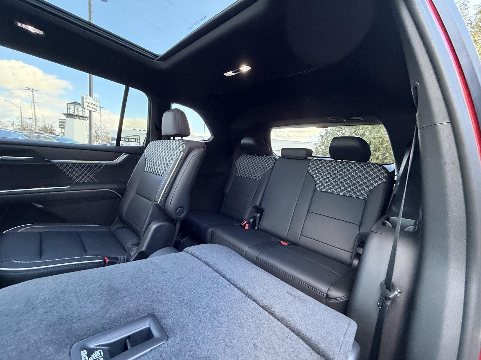 2026 GMC Acadia AWD Denali