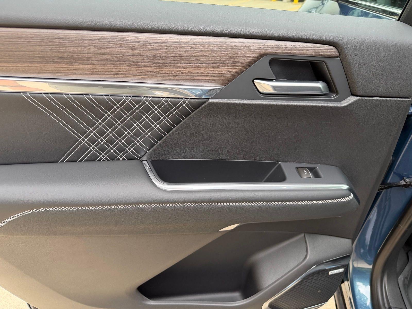 2026 GMC Acadia AWD Denali