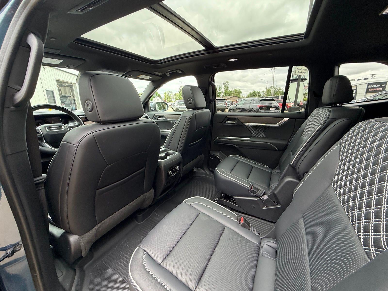 2026 GMC Acadia AWD Denali