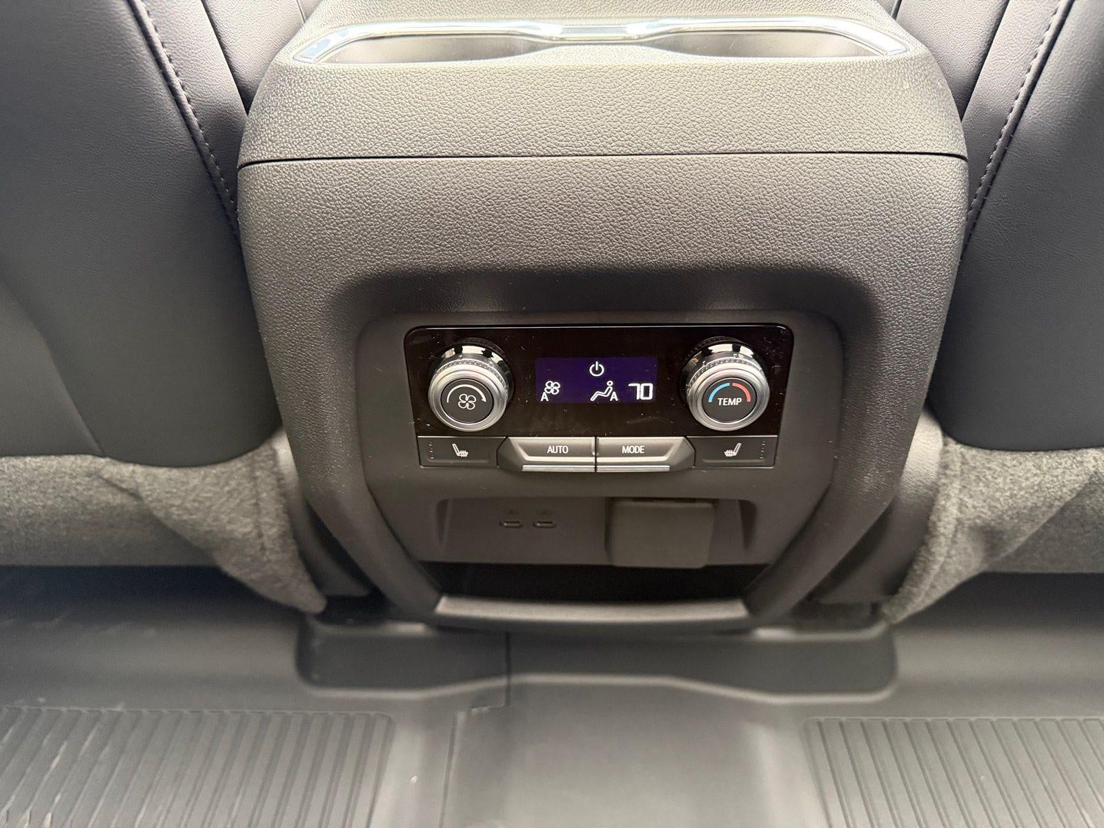 2026 GMC Acadia AWD Denali