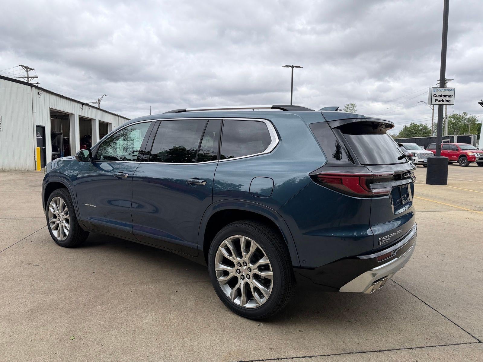 2026 GMC Acadia AWD Denali