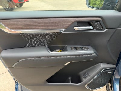 2026 GMC Acadia AWD Denali