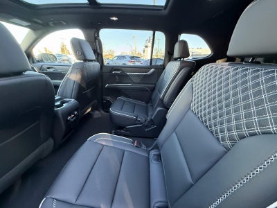 2026 GMC Acadia AWD Denali