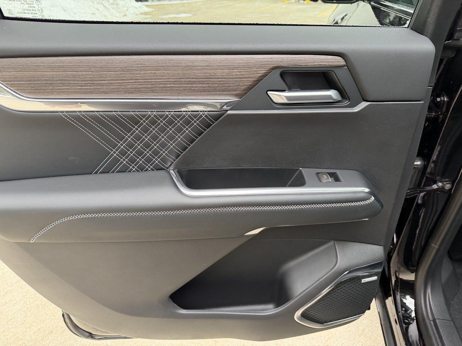 2026 GMC Acadia AWD Denali