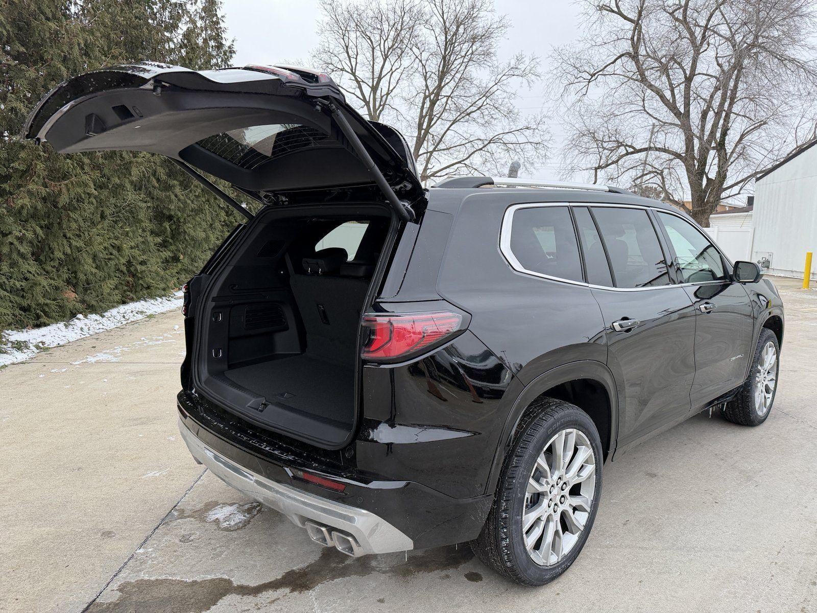 2026 GMC Acadia AWD Denali