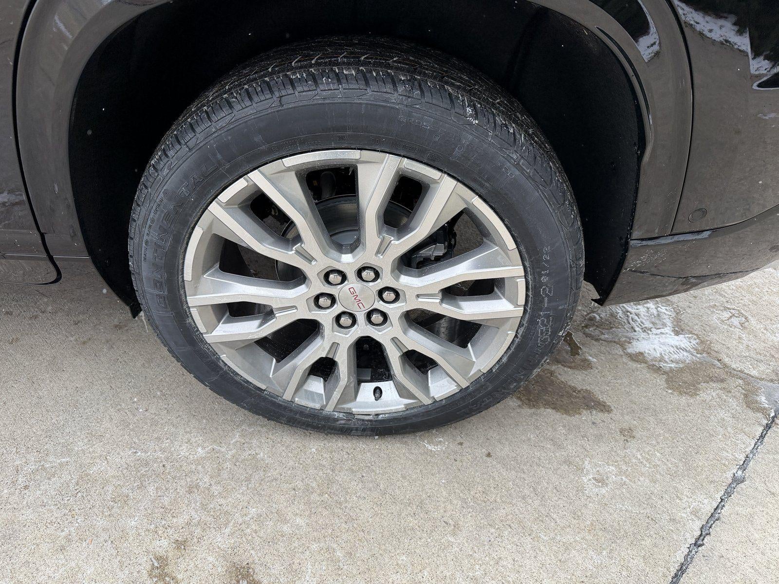 2026 GMC Acadia AWD Denali