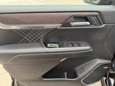 2026 GMC Acadia AWD Denali