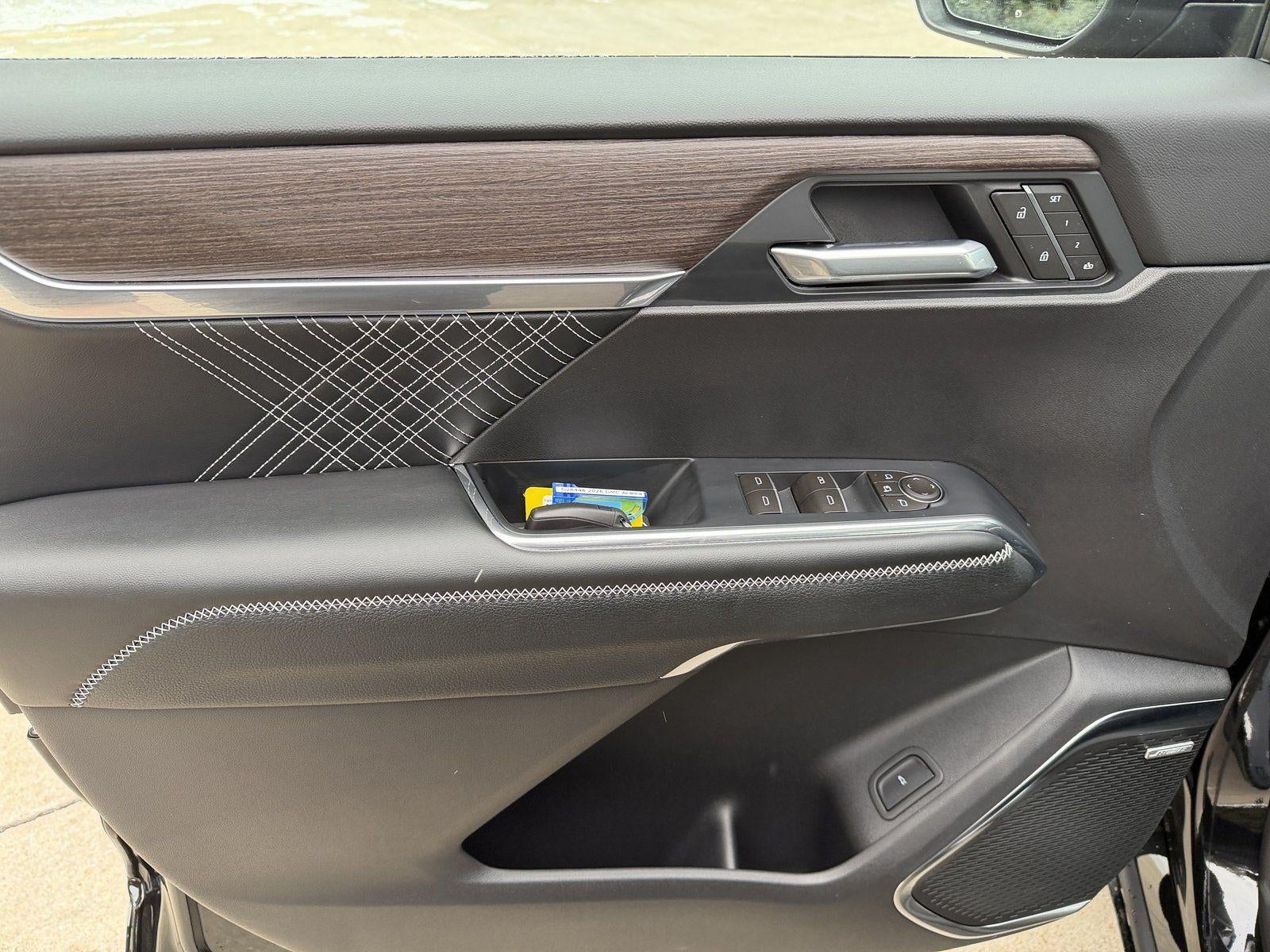 2026 GMC Acadia AWD Denali