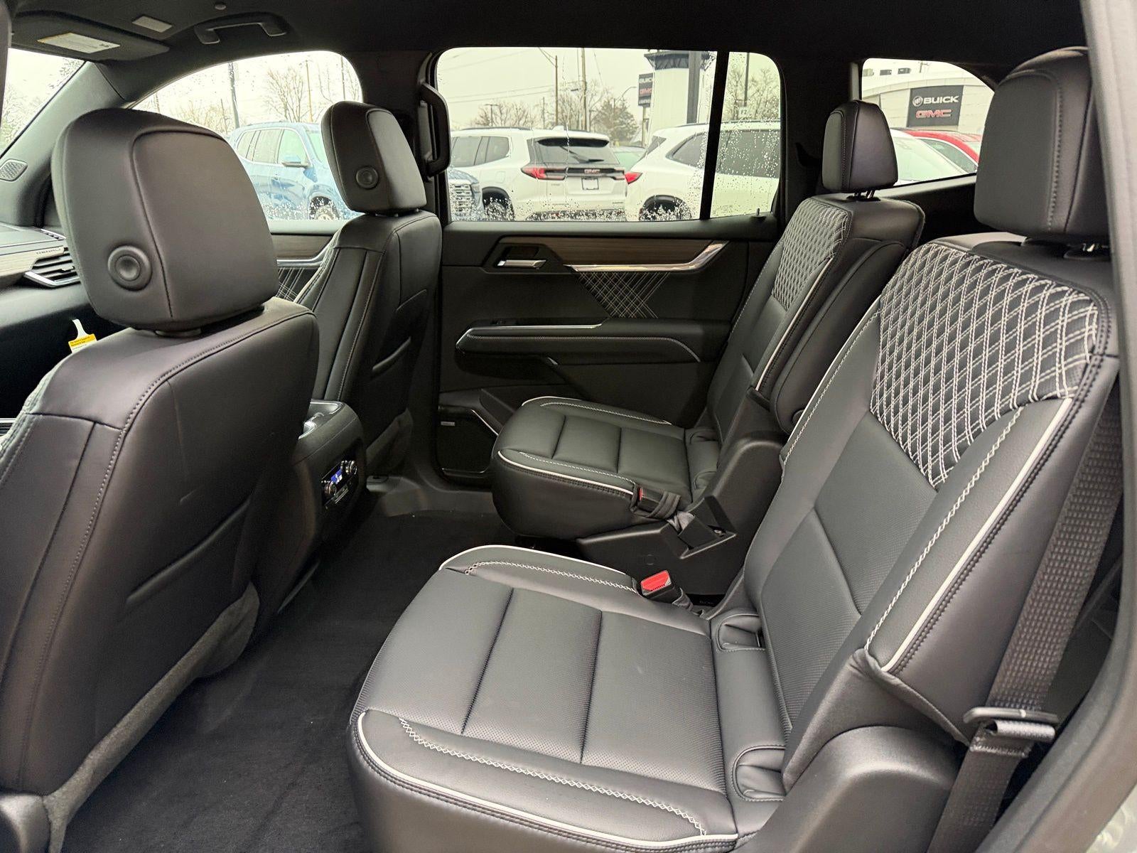 2026 GMC Acadia AWD Denali