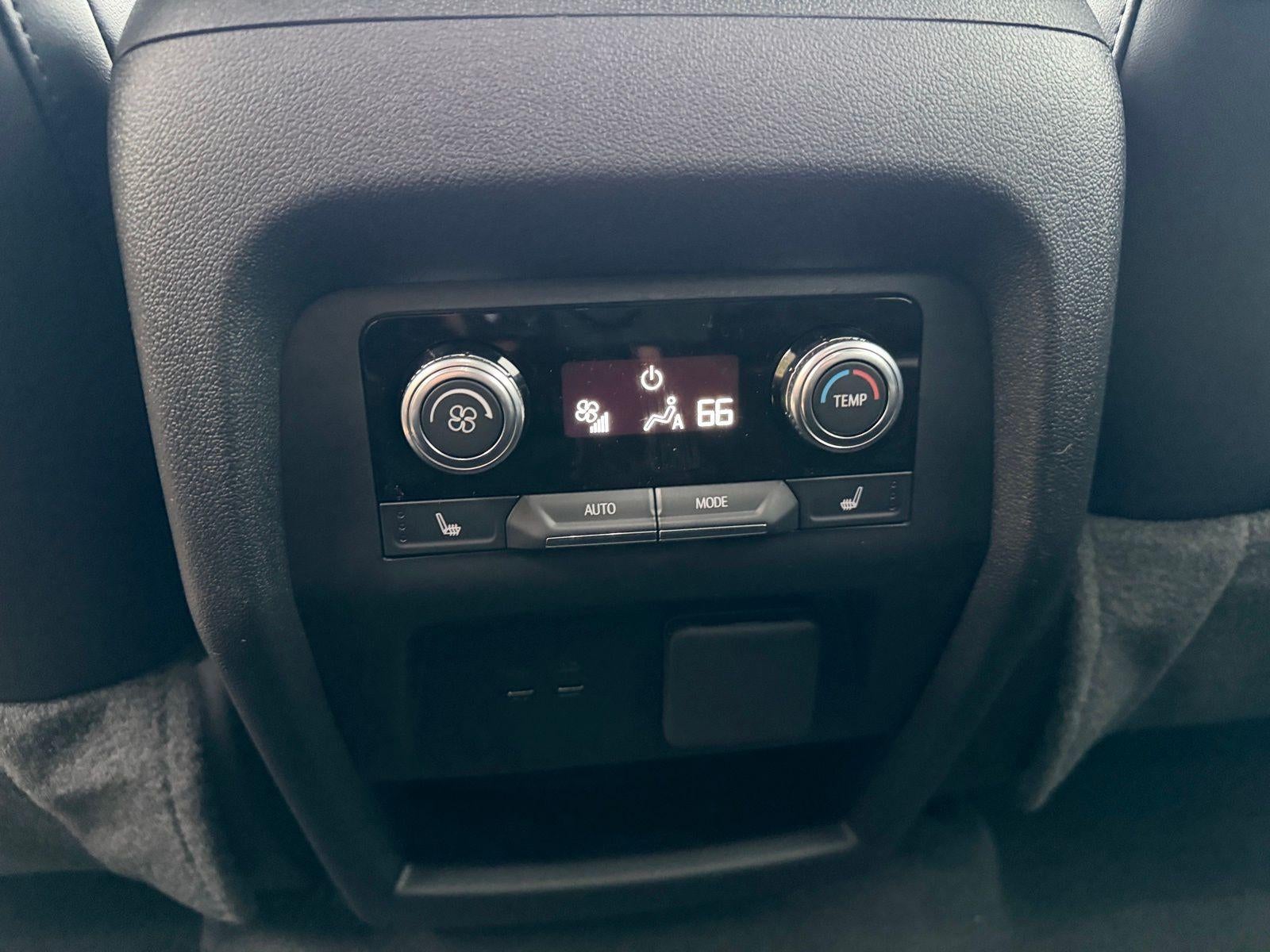 2026 GMC Acadia AWD Denali