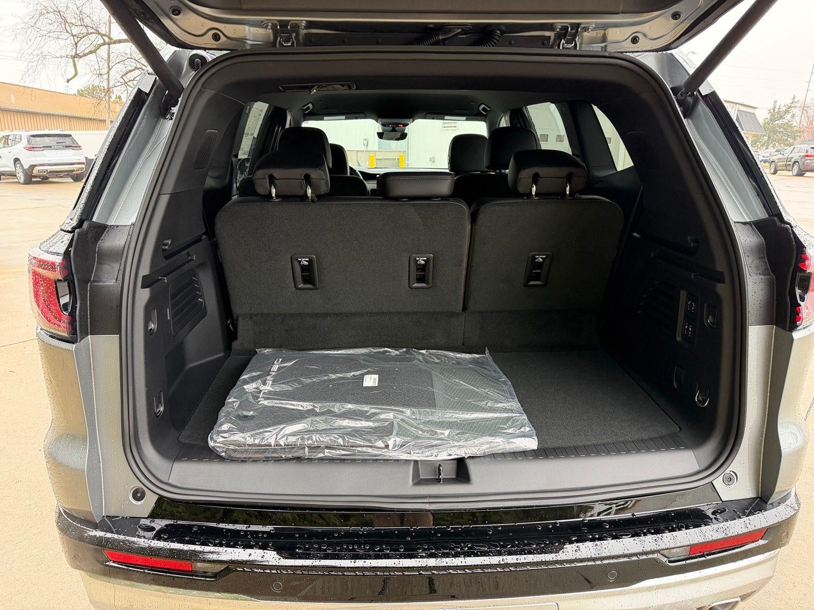 2026 GMC Acadia AWD Denali