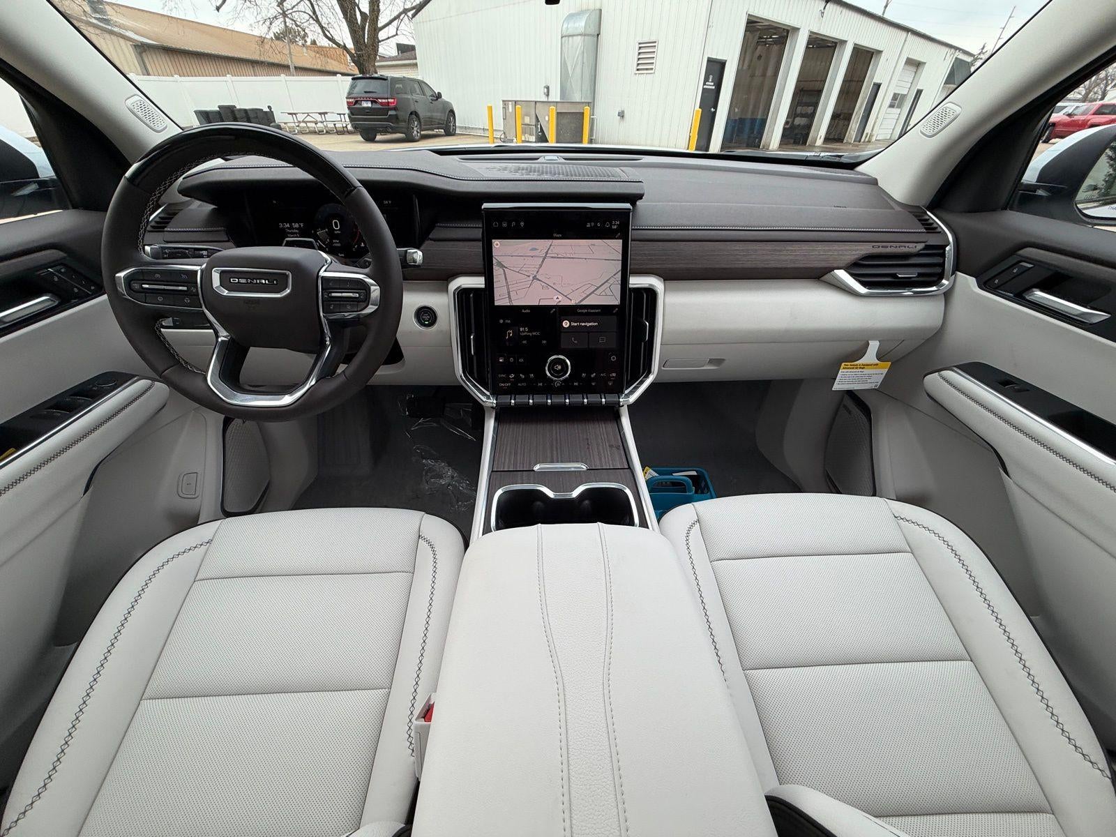 2026 GMC Acadia AWD Denali