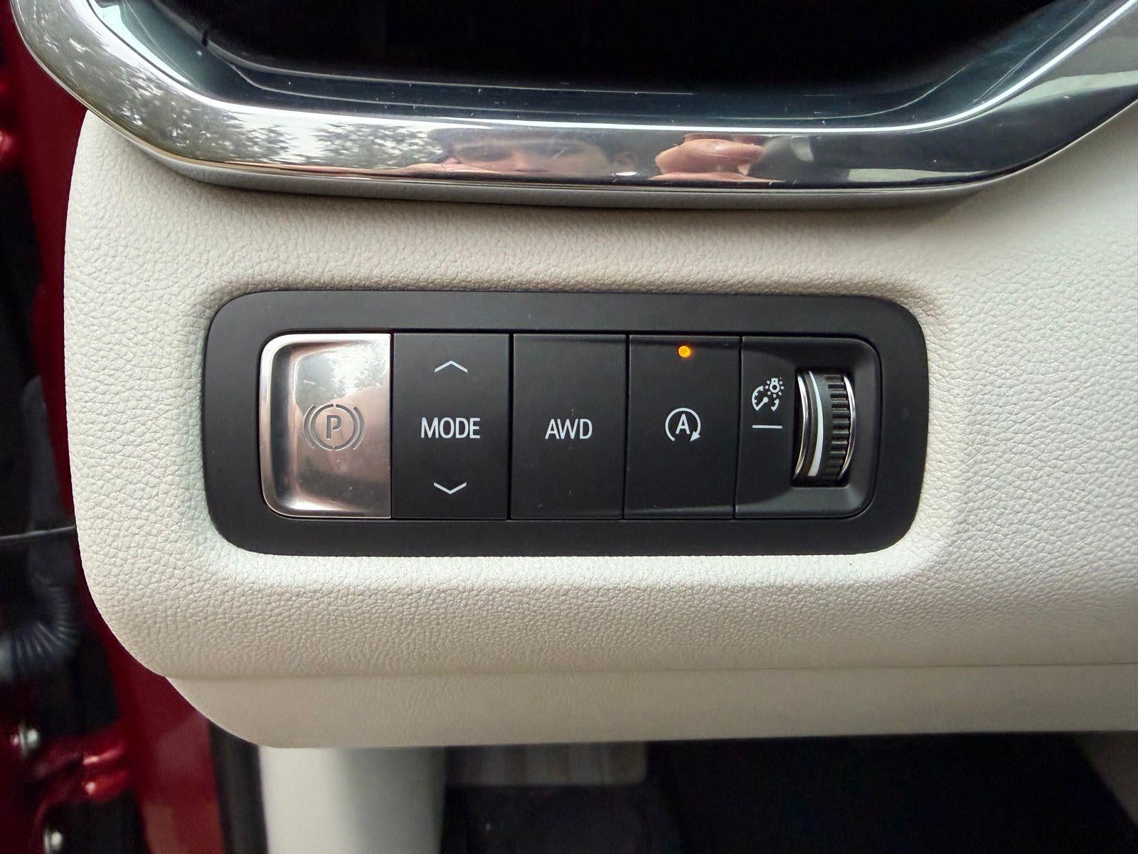 2024 GMC Acadia Denali