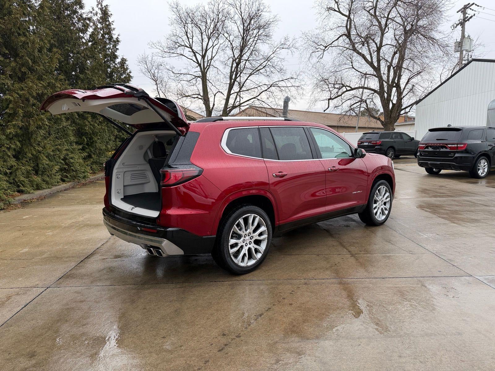 2024 GMC Acadia Denali