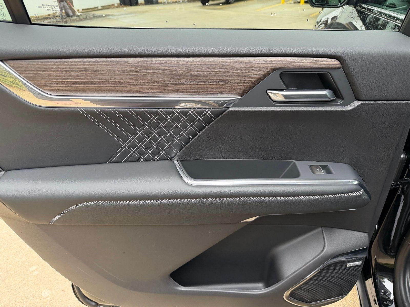 2026 GMC Acadia AWD Denali