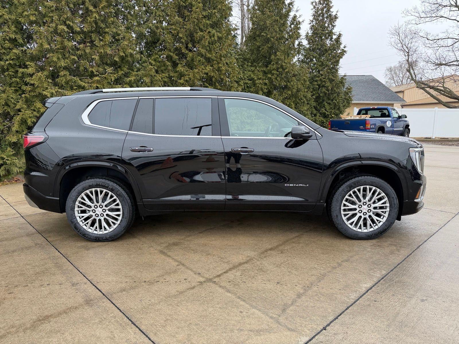 2026 GMC Acadia AWD Denali