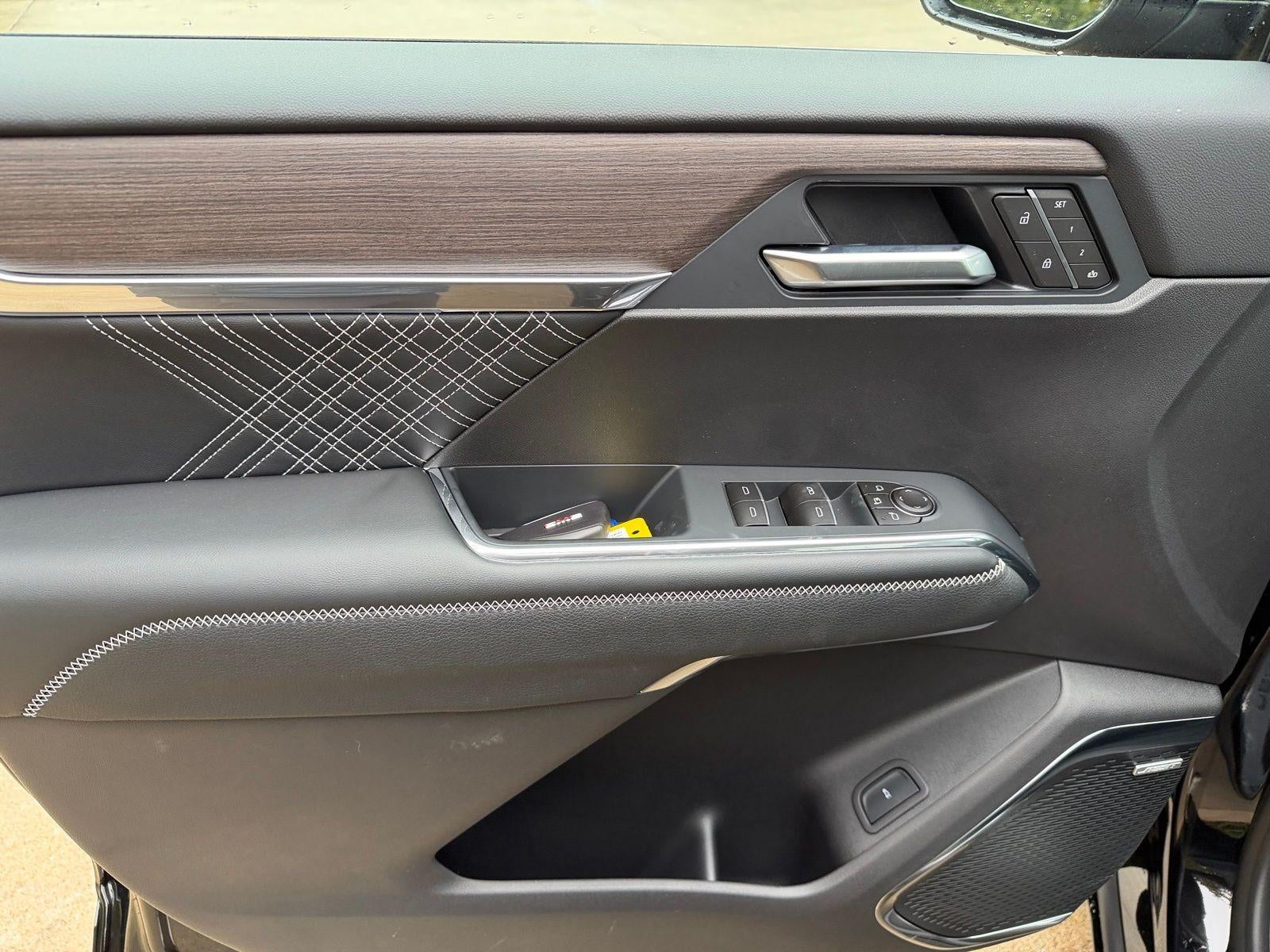 2026 GMC Acadia AWD Denali