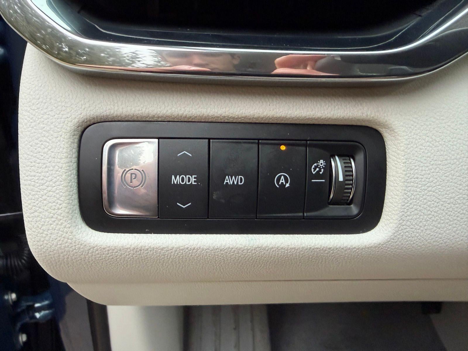 2026 GMC Acadia AWD Denali