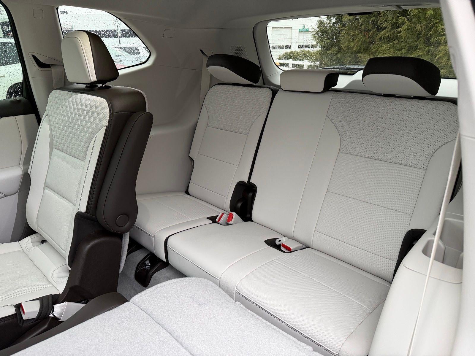 2026 GMC Acadia AWD Denali