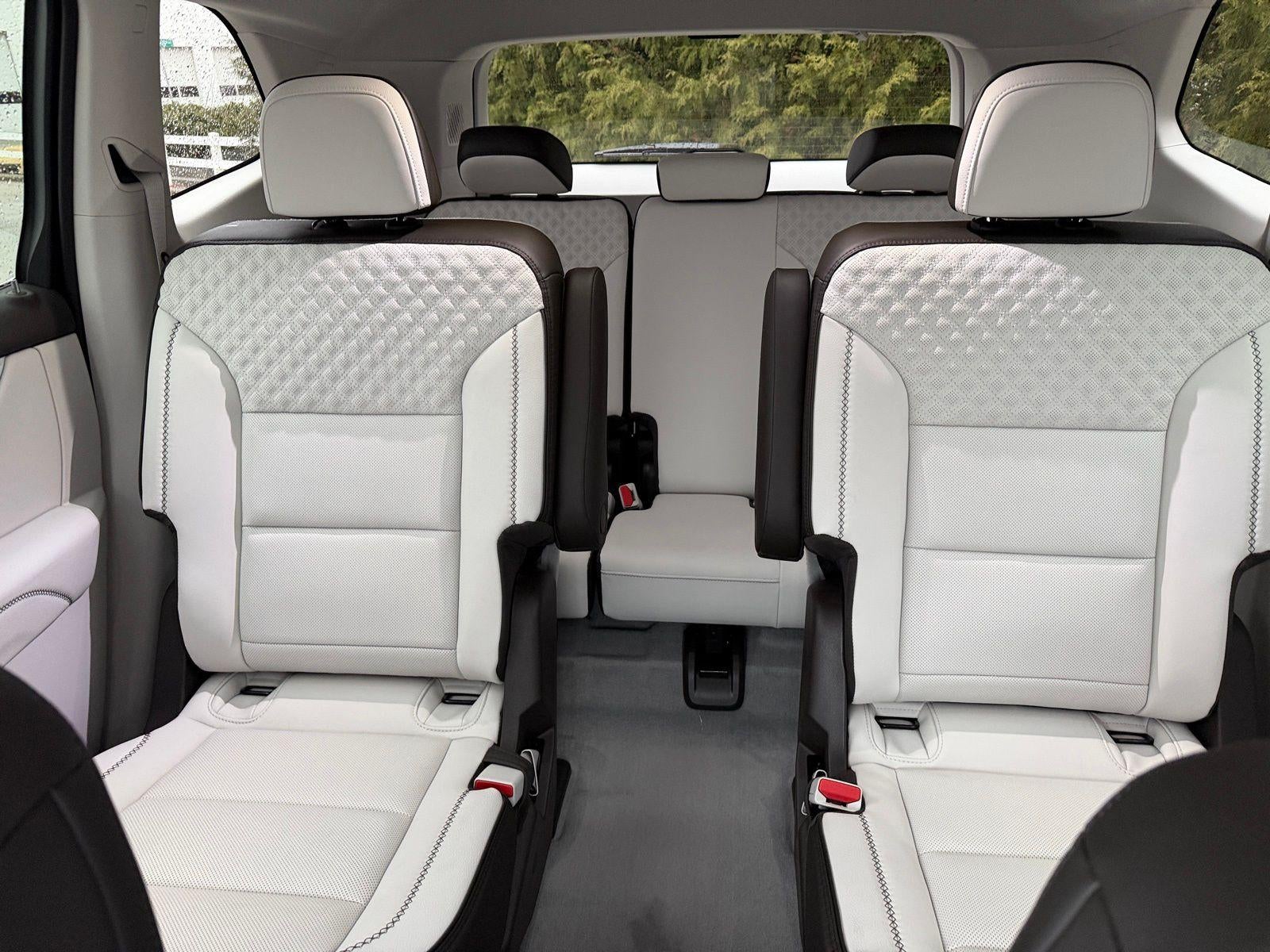 2026 GMC Acadia AWD Denali