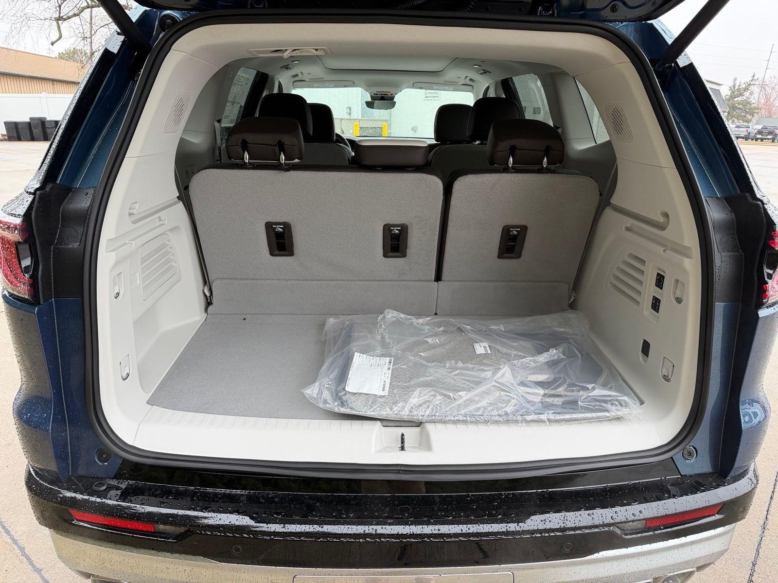 2026 GMC Acadia AWD Denali