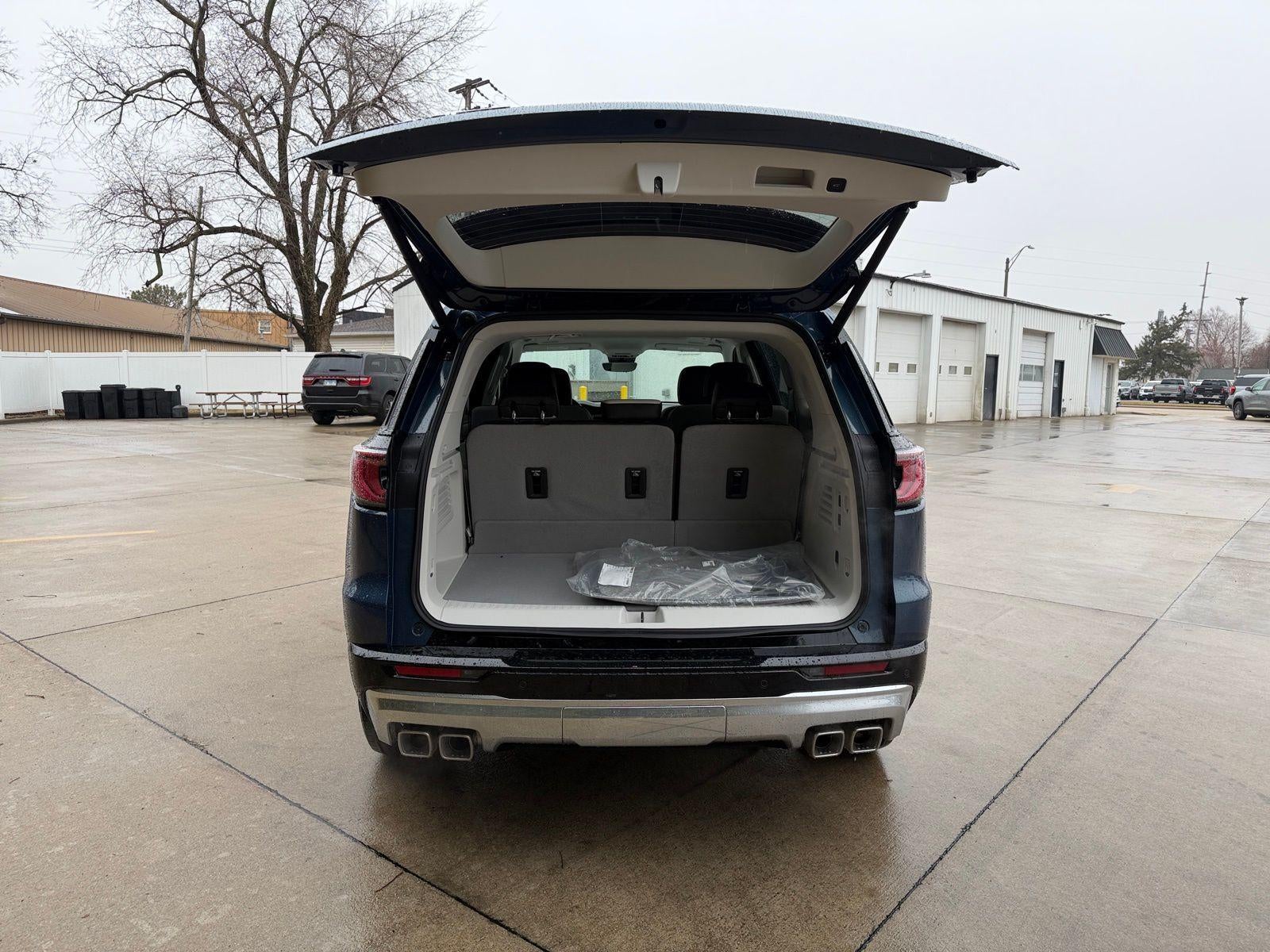 2026 GMC Acadia AWD Denali