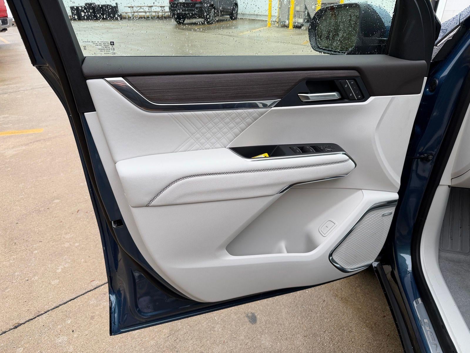 2026 GMC Acadia AWD Denali