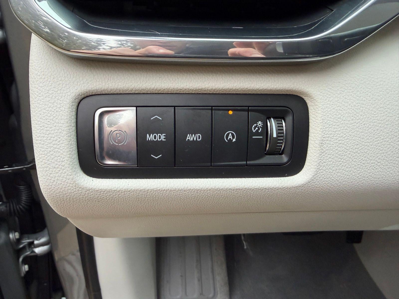 2026 GMC Acadia AWD Denali