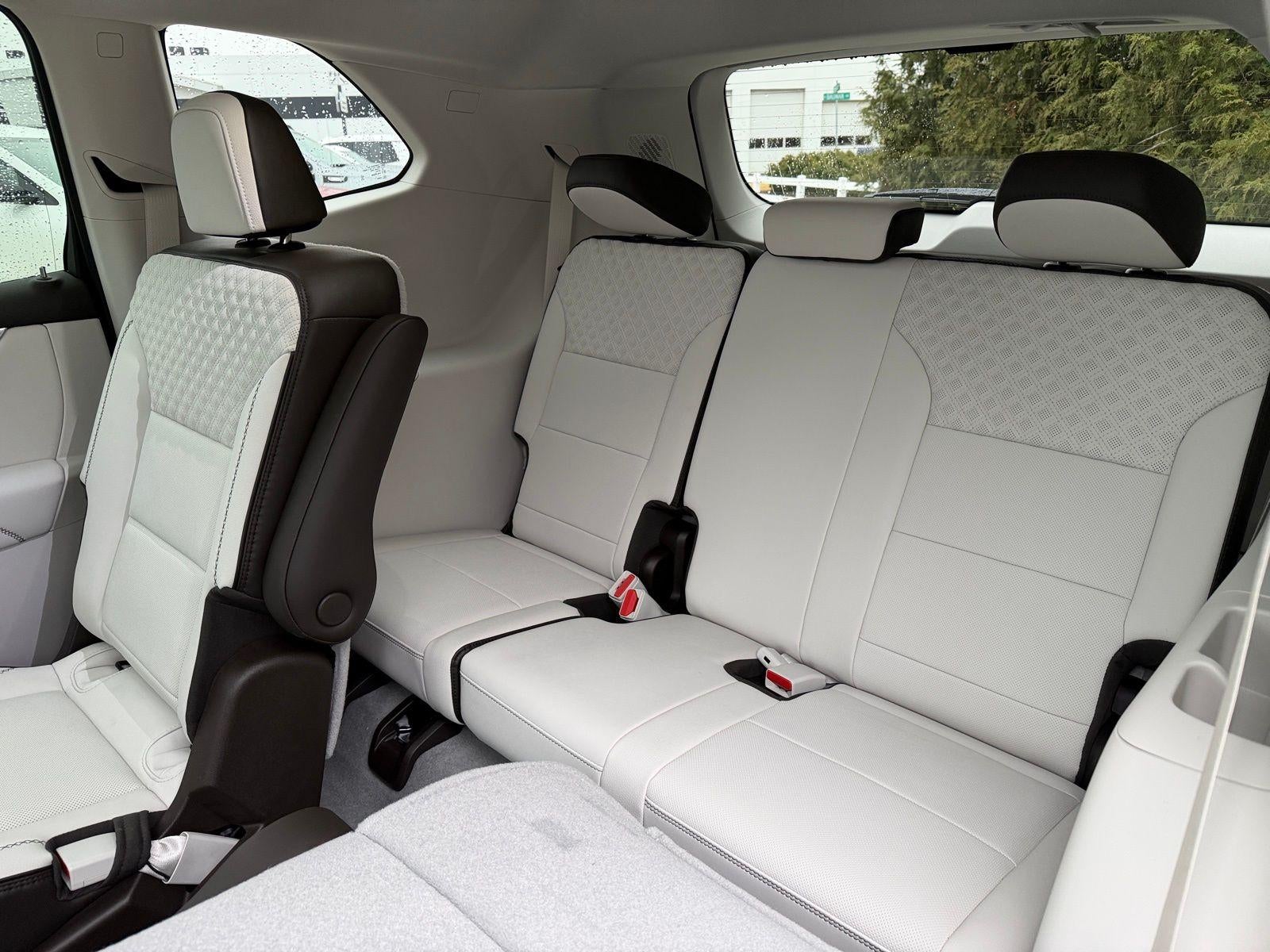 2026 GMC Acadia AWD Denali