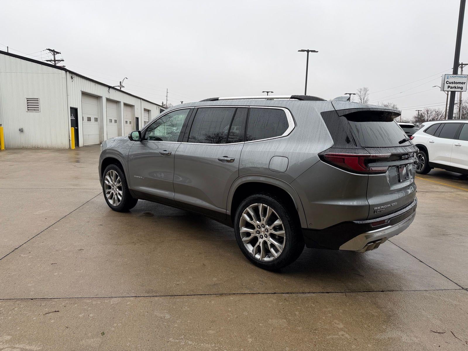 2026 GMC Acadia AWD Denali